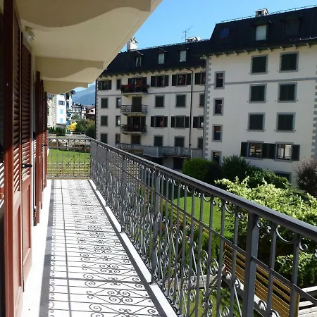 Appartamento Au Cœur De Avec Parking Et Animaux Acceptés - Fr-1-343-187